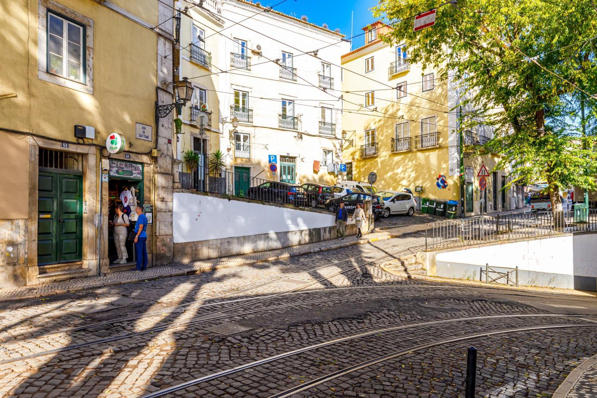 Typical Apartment Alfama-Center Lisboa Eksteriør bilde